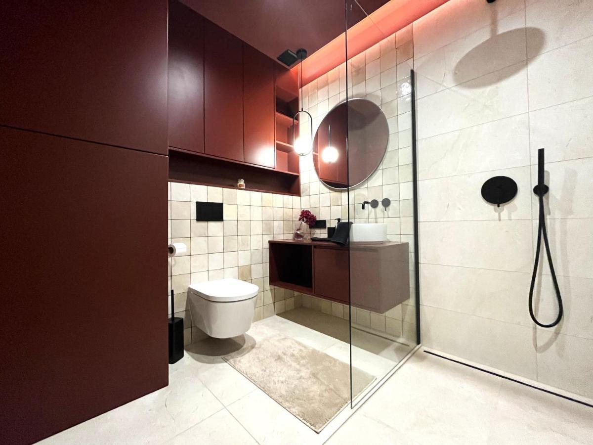 Wyszynskiego Apartment - Self Check-In 20H - Parking &Lift Wrocław Exteriör bild