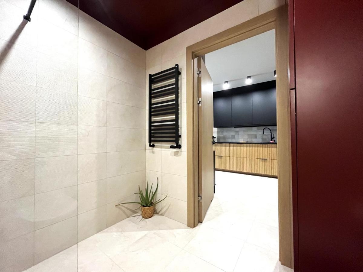 Wyszynskiego Apartment - Self Check-In 20H - Parking &Lift Wrocław Exteriör bild